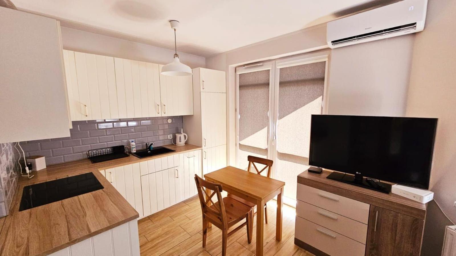 Mlynarska Apartment